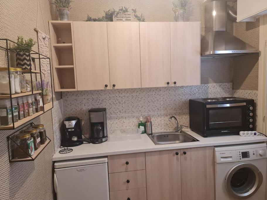 6 Καλινοβου Center Of Athens Πεδιον Αρεωσ 아파트 외부 사진